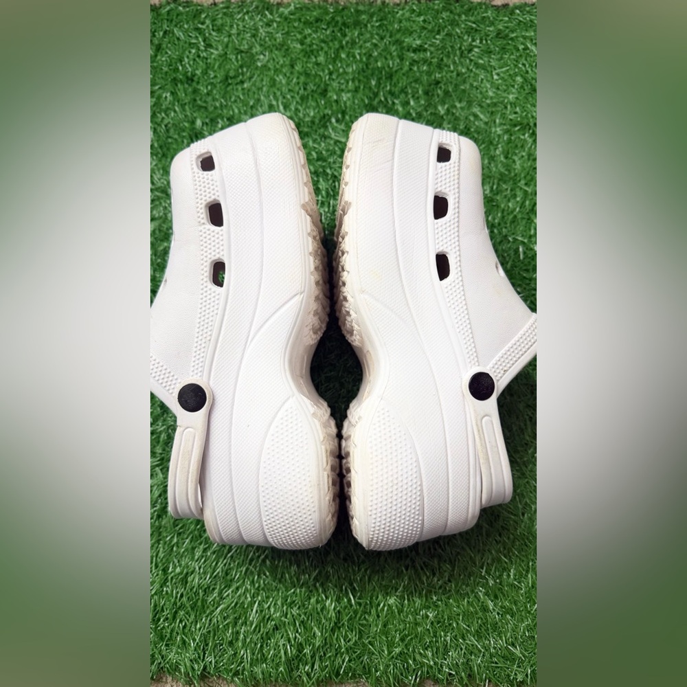White Platform Clogs Size‎ 7